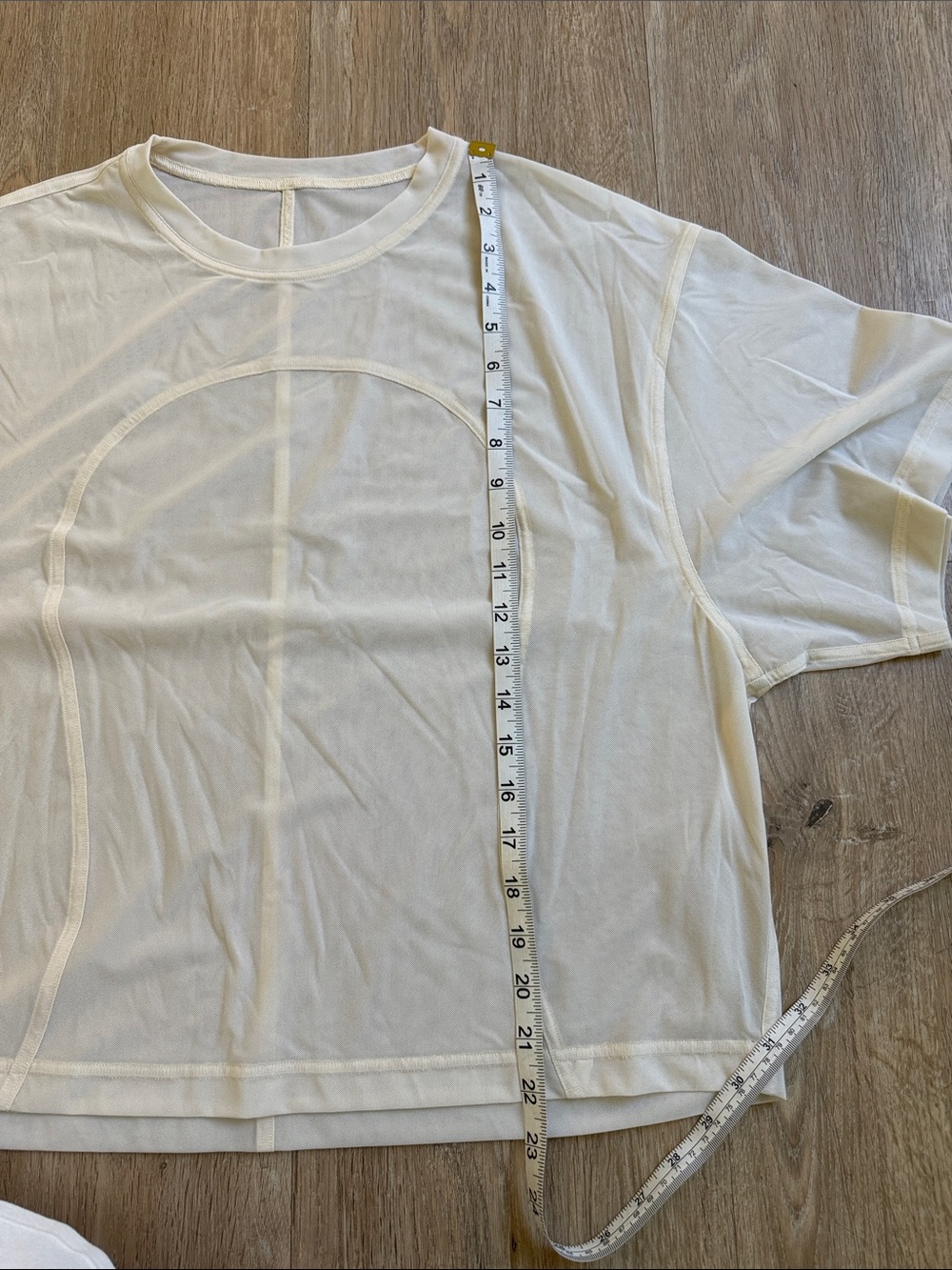 NWT Lululemon Beige Sheer Short Sleeve Relaxed Stretch Mesh T-Shirt Small - Picture 4 of 8